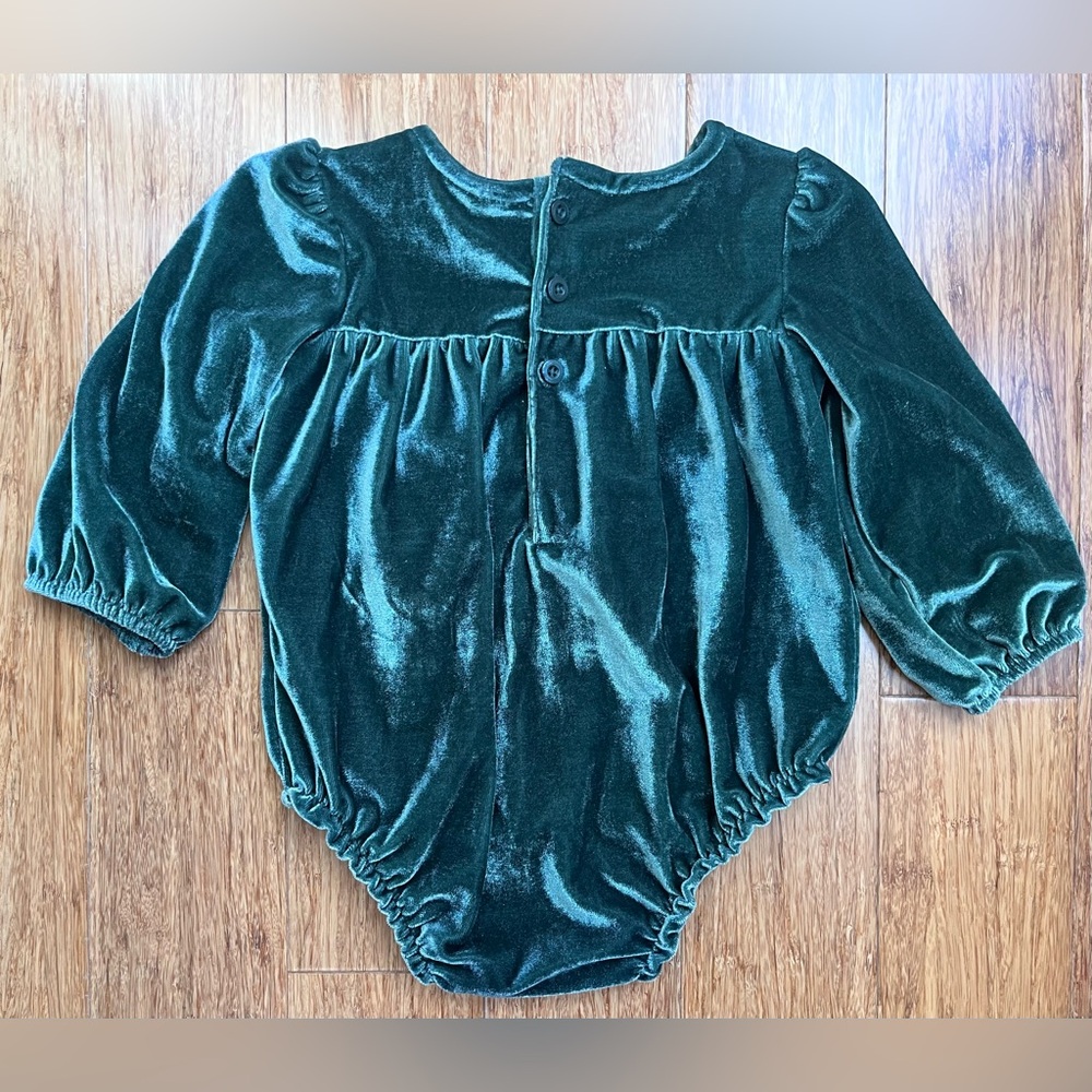 Carter's Just One You Baby Girls' Romper Green Velvet size 12m Christmas. 1421 - Picture 4 of 4